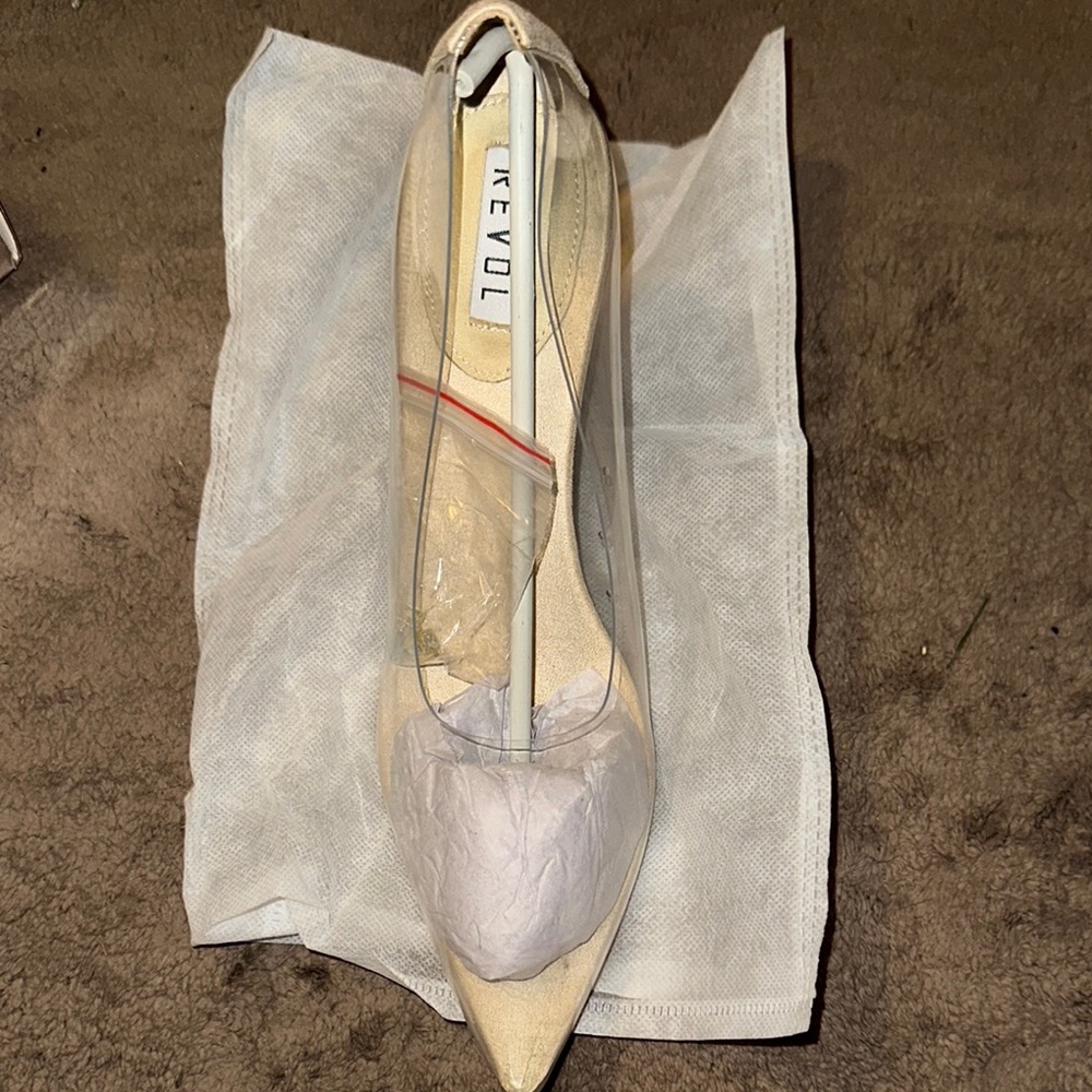 Revo Cream Heels Modern Stiletto